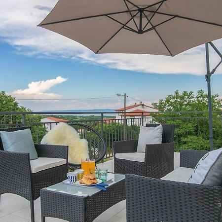 Premium 100M2 Sea View Apartment Лижнян Екстер'єр фото